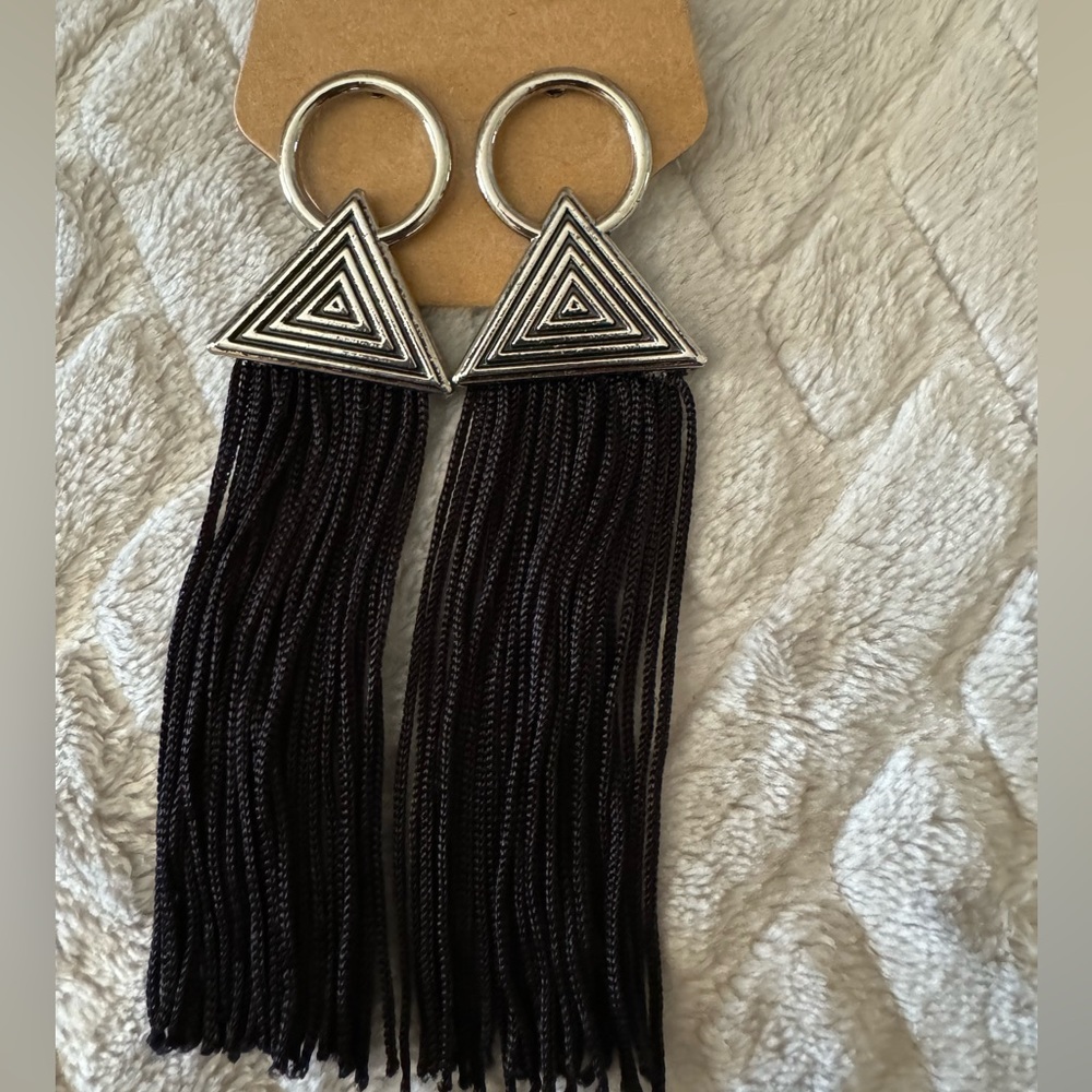 Tassel earrings black and silver